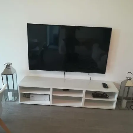 Дом отдыха Maison Serris 110 M², Jardin Prive Серри