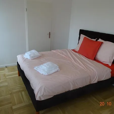 Дом отдыха Maison Serris 110 M², Jardin Prive Серри
